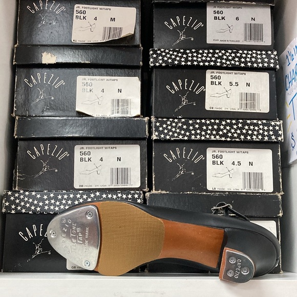 Deadstock!! Capezio Taps black or tan - Picture 9 of 11
